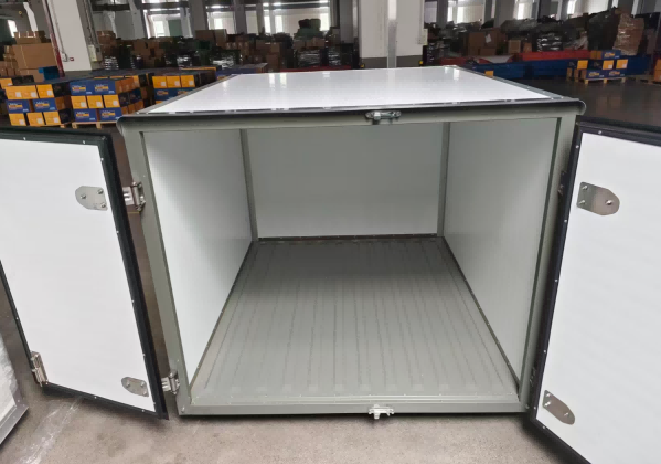 단계별 가이드: Wholechaintech Universal Cargo Box를 조립하는 방법